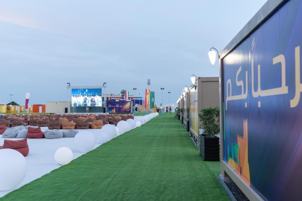 Fan Village Cabins Free Zone Doha Exterior foto